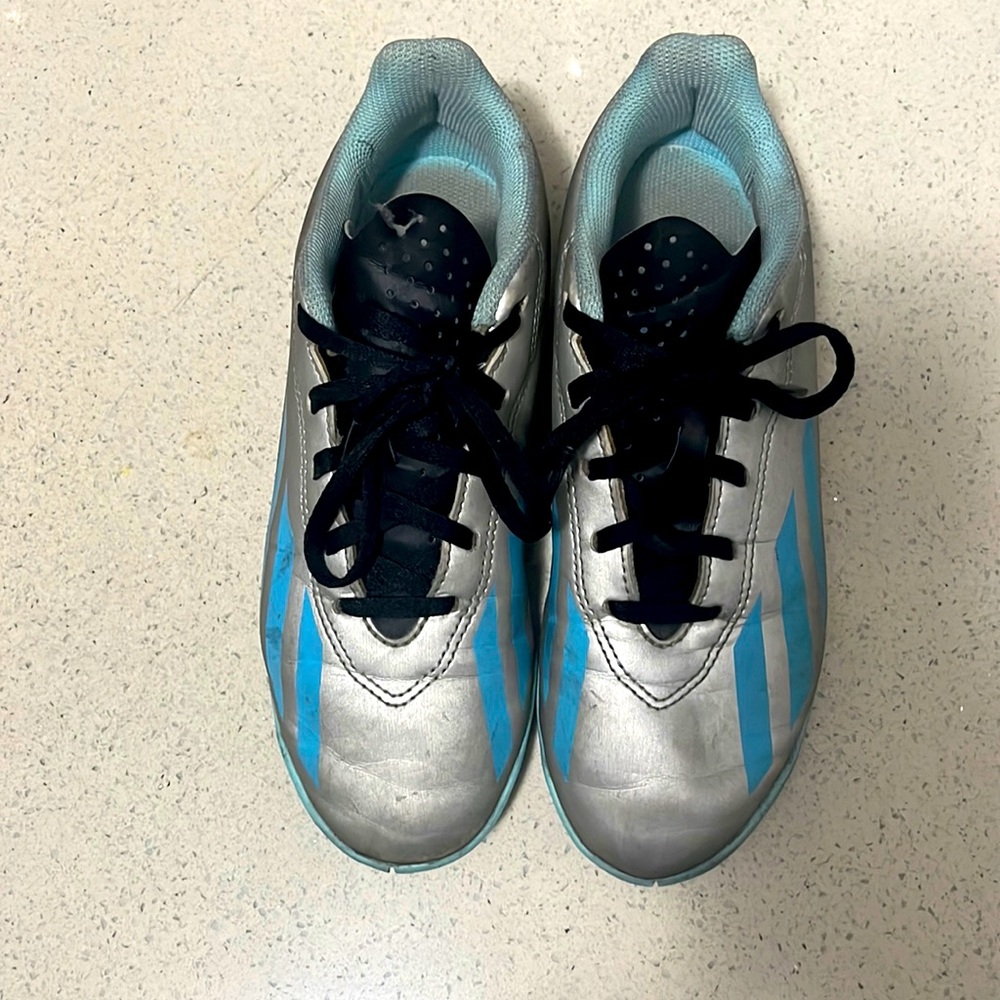 adidas Unisex-kids X 23 Messi.4 Turf Soccer Cleats Sneaker.sz5 kids.$25 or best.